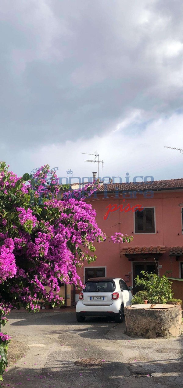 intera palazzina in vendita a San Giuliano Terme in zona Colignola