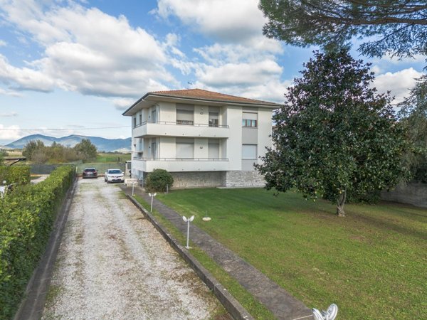 casa indipendente in vendita a San Giuliano Terme in zona Campo