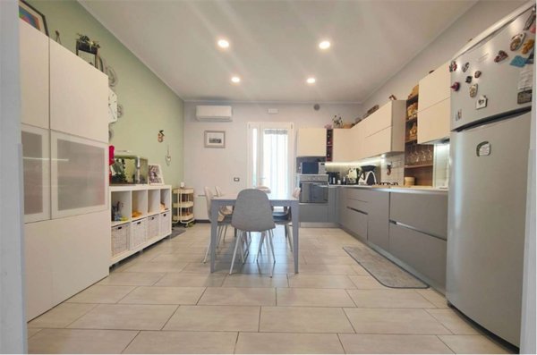 casa indipendente in vendita a San Giuliano Terme in zona Madonna dell'Acqua