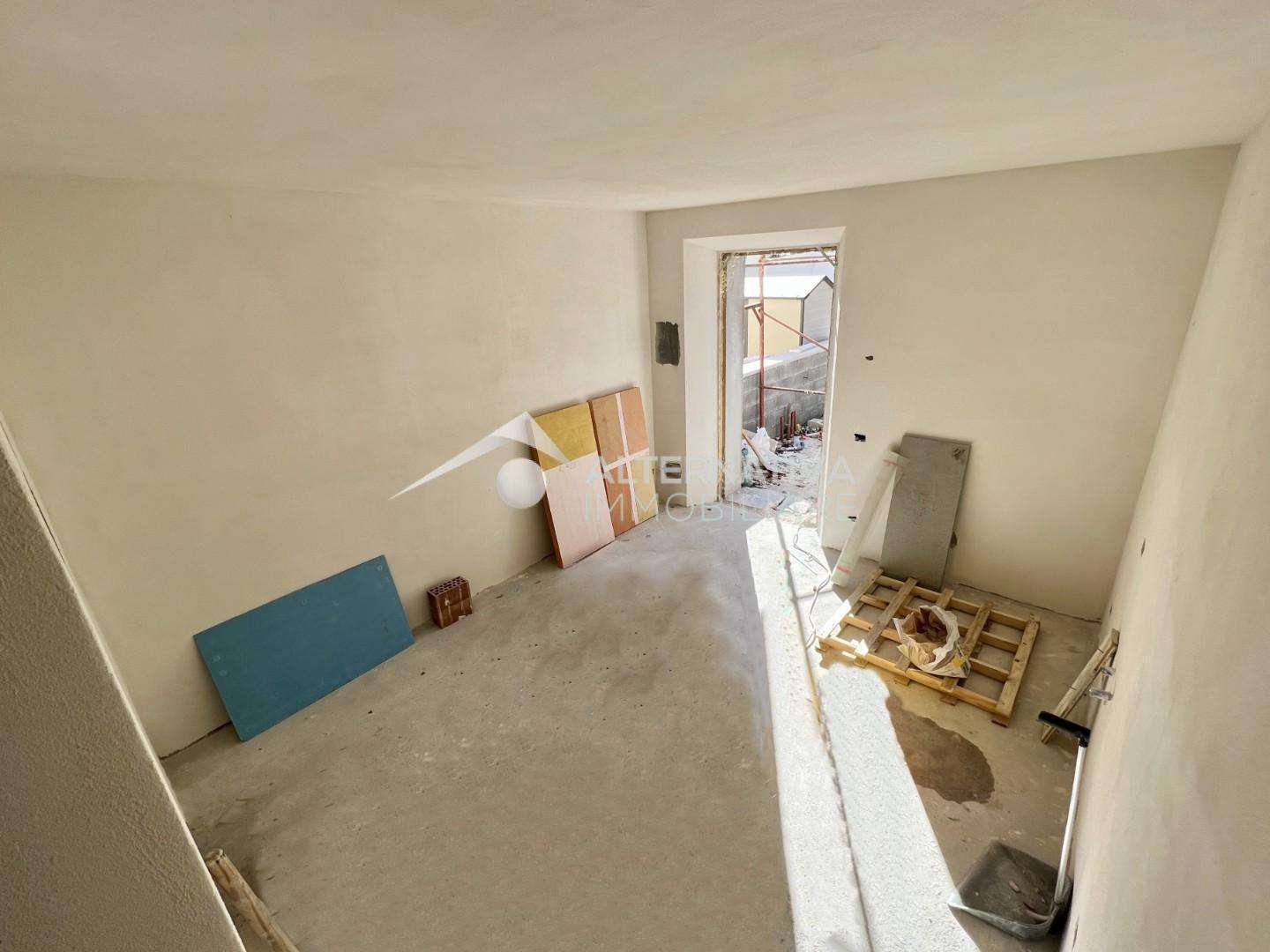 intera palazzina in vendita a San Giuliano Terme in zona Arena-Metato