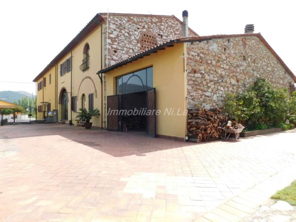 casa indipendente in vendita a San Giuliano Terme in zona San Martino a Ulmiano