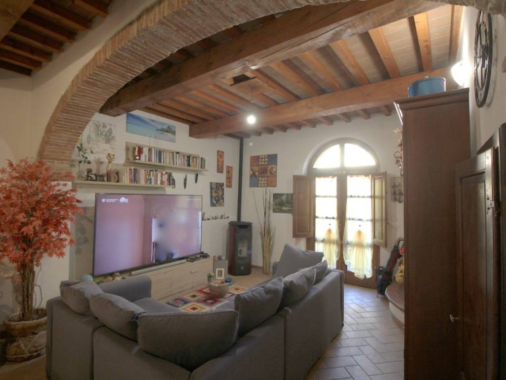 casa indipendente in vendita a San Giuliano Terme in zona Molina di Quosa