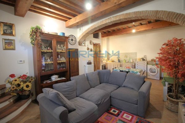casa indipendente in vendita a San Giuliano Terme in zona Molina di Quosa