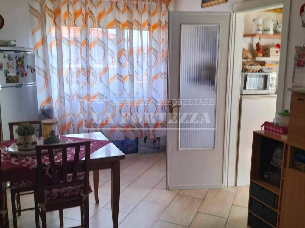 casa indipendente in vendita a San Giuliano Terme in zona Madonna dell'Acqua