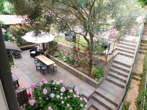 casa indipendente in vendita a San Giuliano Terme in zona Ripafratta