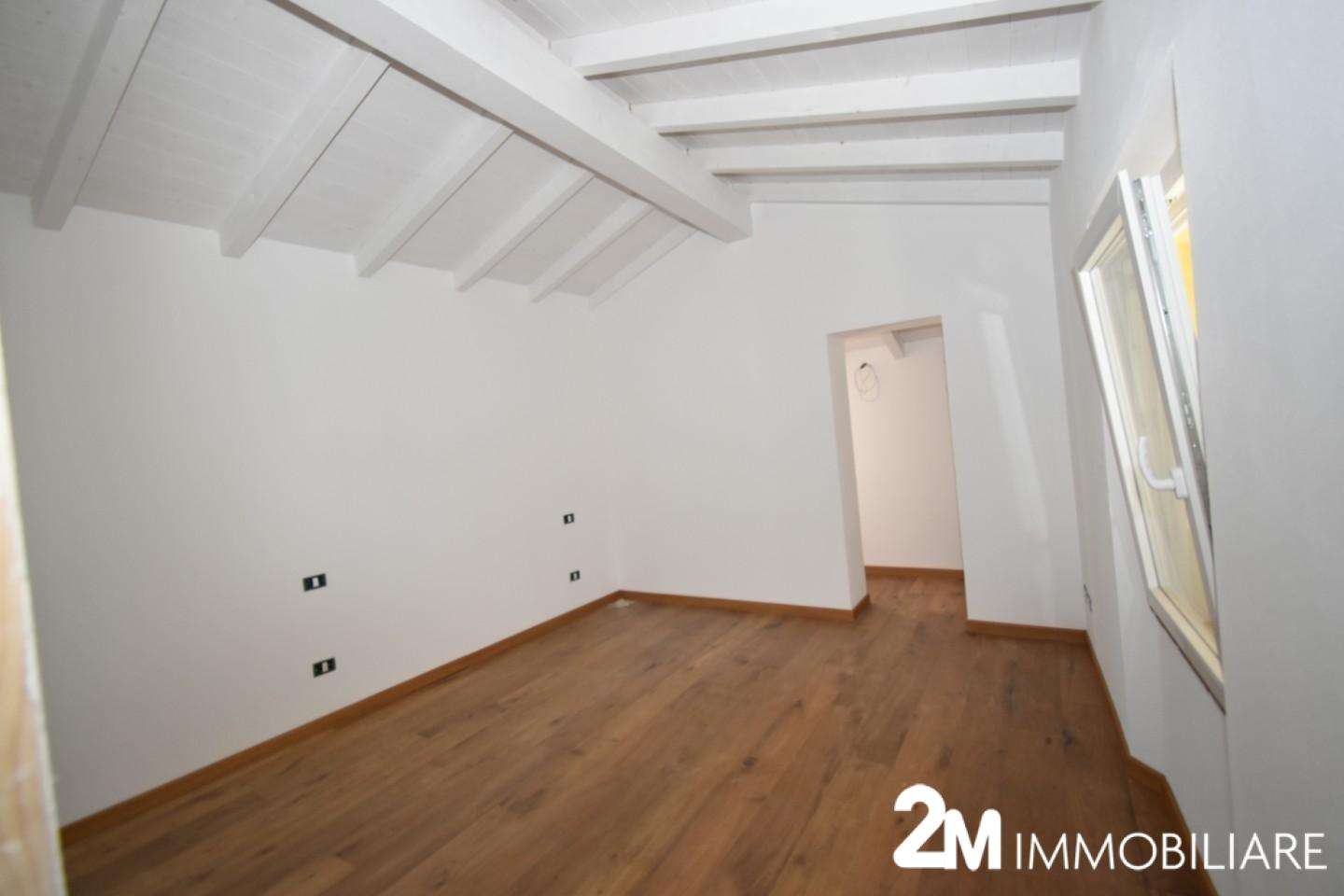 intera palazzina in vendita a San Giuliano Terme in zona Arena-Metato