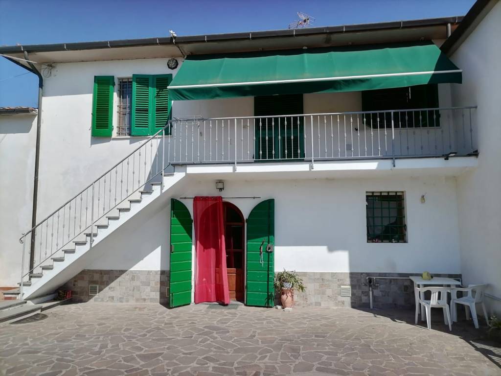 casa indipendente in vendita a San Giuliano Terme in zona Campo