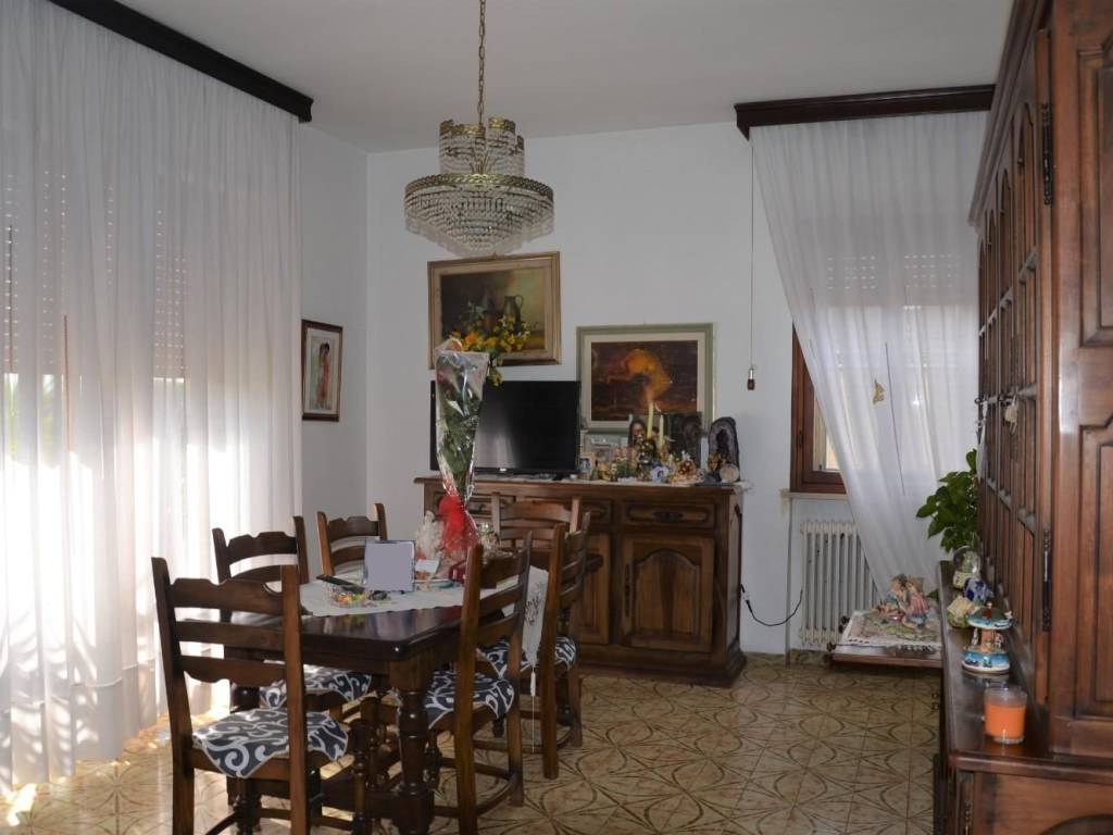 appartamento in vendita a San Giuliano Terme in zona Gello