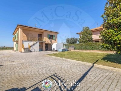 casa indipendente in vendita a San Giuliano Terme