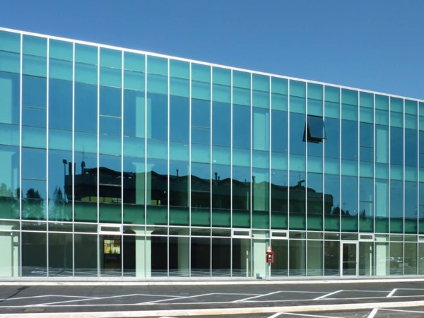 locale commerciale in vendita a San Giuliano Terme in zona Ghezzano