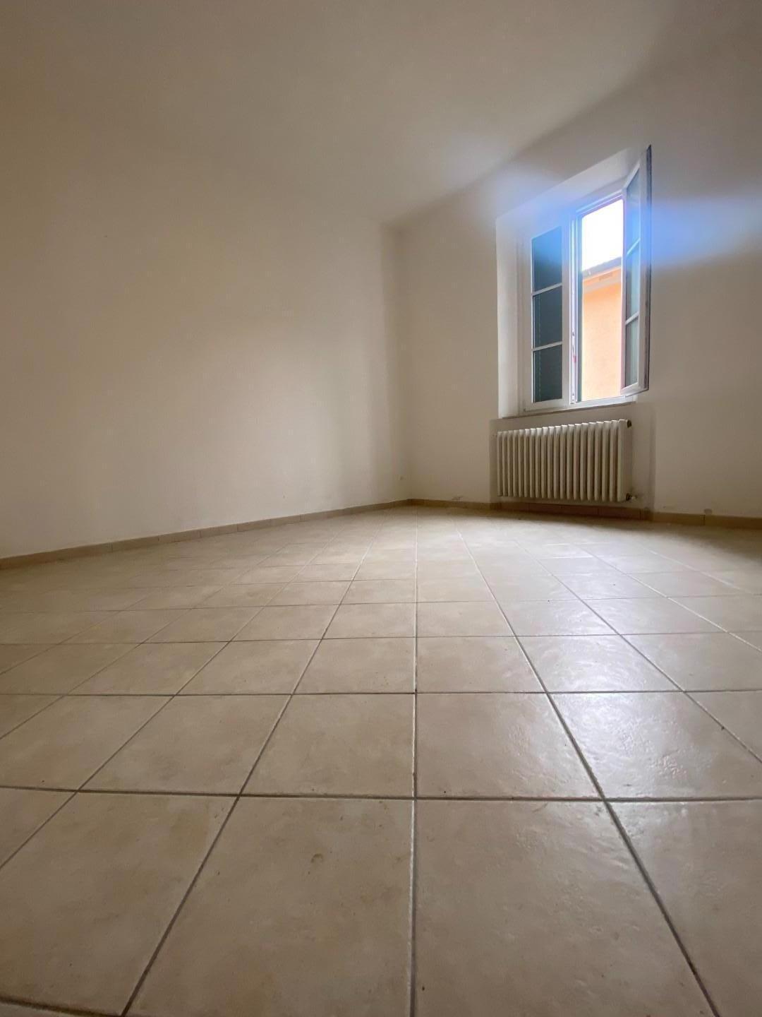 casa indipendente a San Giuliano Terme in zona Sant'Andrea in Pescaiola