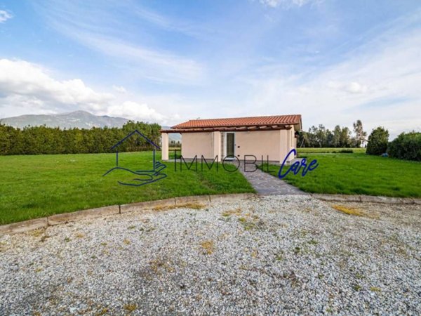 casa indipendente in vendita a San Giuliano Terme in zona Gello