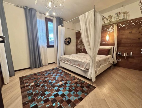 casa indipendente in vendita a San Giuliano Terme in zona Madonna dell'Acqua