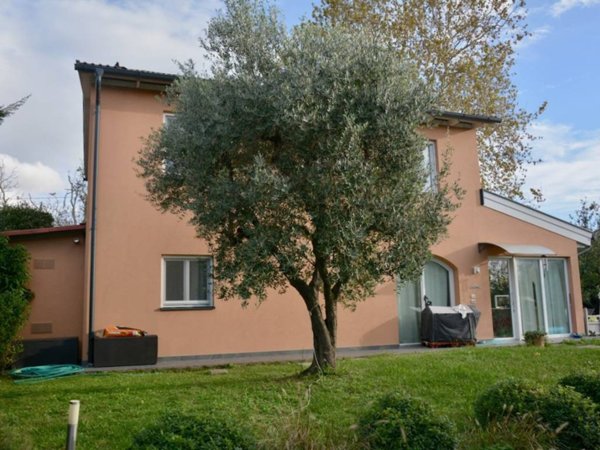 casa indipendente in vendita a San Giuliano Terme in zona Orzignano