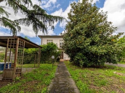 casa indipendente in vendita a San Giuliano Terme in zona Pappiana