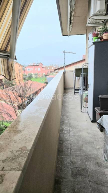 appartamento in vendita a San Giuliano Terme in zona Campo