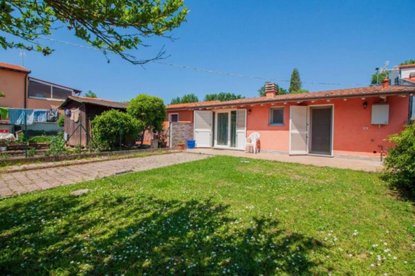 casa indipendente in vendita a San Giuliano Terme in zona Arena-Metato