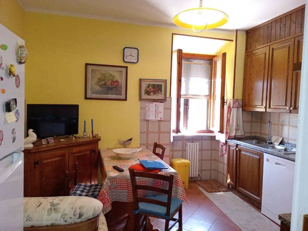 appartamento in vendita a San Giuliano Terme in zona Campo