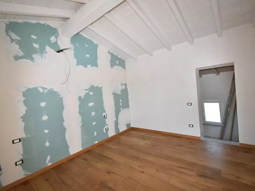 casa indipendente in vendita a San Giuliano Terme in zona Arena-Metato