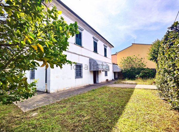 casa indipendente in vendita a San Giuliano Terme in zona Pontasserchio