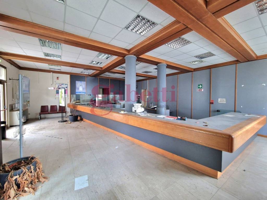 negozio in vendita a San Giuliano Terme in zona Rigoli