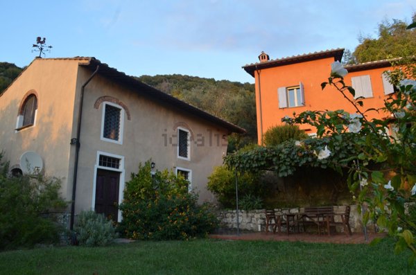 casa indipendente in vendita a San Giuliano Terme