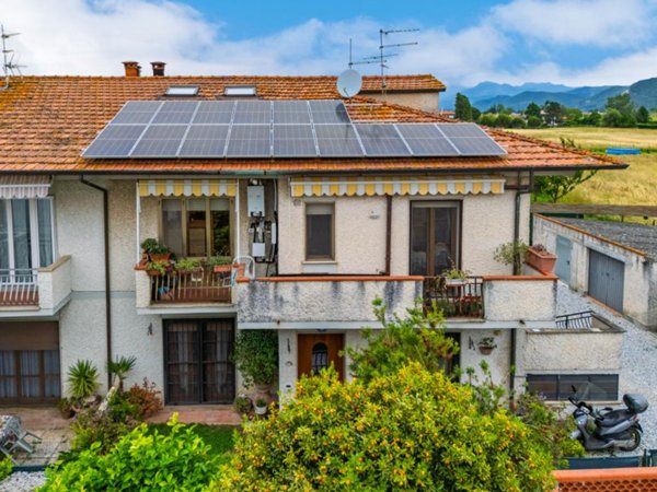 appartamento in vendita a San Giuliano Terme in zona Arena-Metato