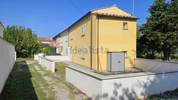casa indipendente in vendita a San Giuliano Terme in zona Pappiana