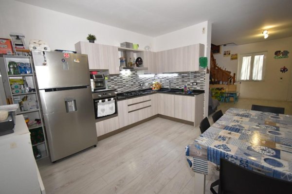 casa indipendente in vendita a San Giuliano Terme in zona Gello