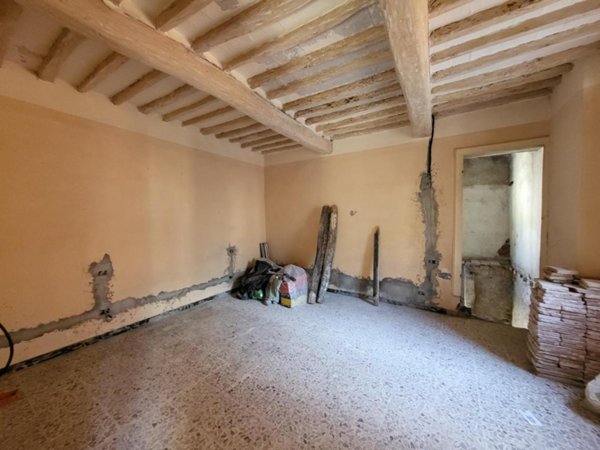 casa indipendente in vendita a San Giuliano Terme in zona Ripafratta
