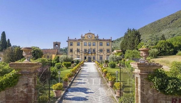villa in vendita a San Giuliano Terme