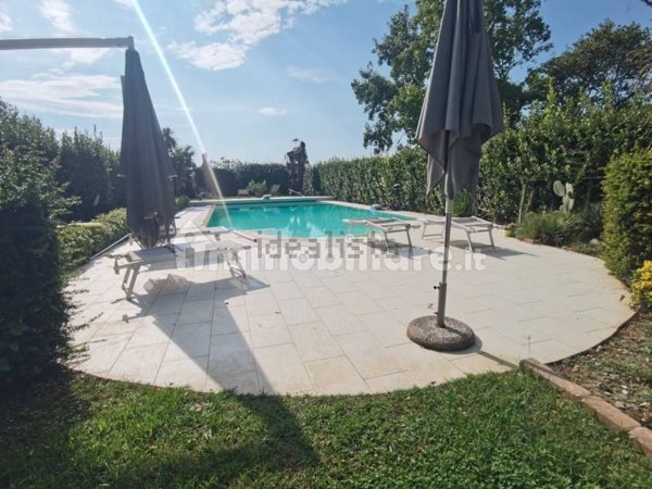 casa indipendente in vendita a San Giuliano Terme in zona San Martino a Ulmiano