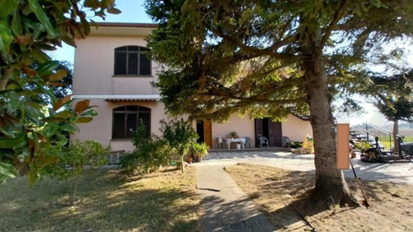casa indipendente in vendita a San Giuliano Terme in zona Pontasserchio