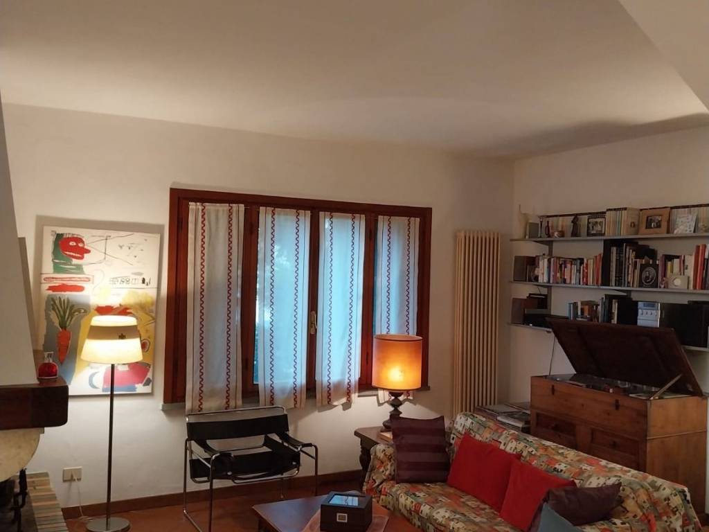 casa indipendente in vendita a San Giuliano Terme in zona Arena-Metato