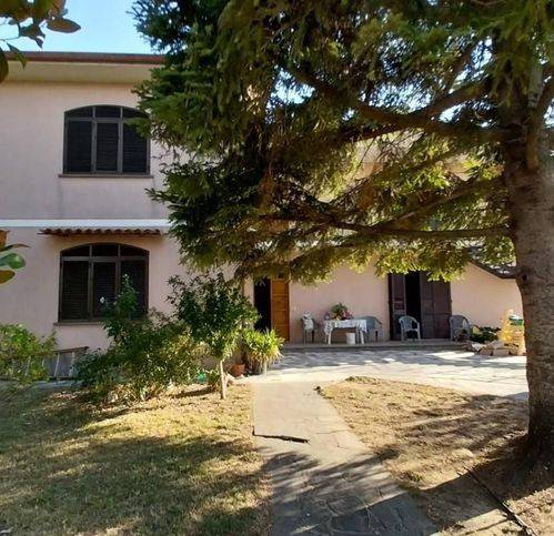 casa indipendente in vendita a San Giuliano Terme in zona Pappiana