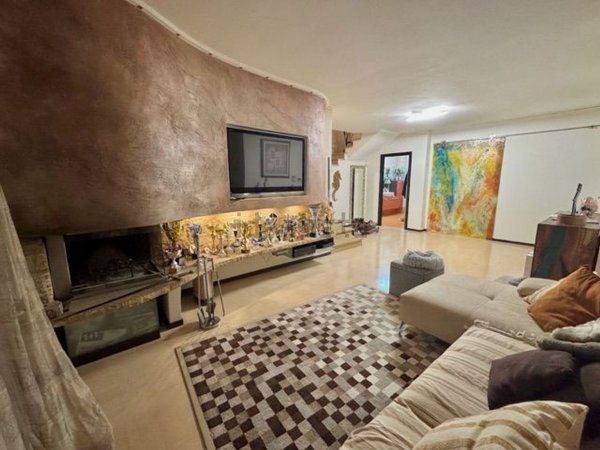 casa indipendente in vendita a San Giuliano Terme in zona Madonna dell'Acqua