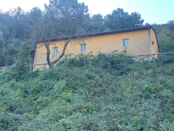 casa indipendente in vendita a San Giuliano Terme in zona Agnano