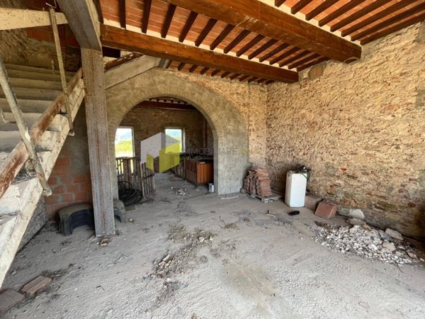 casa indipendente in vendita a San Giuliano Terme in zona San Martino a Ulmiano