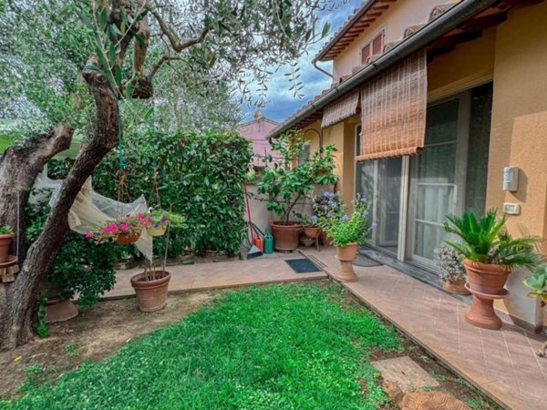 casa indipendente in vendita a San Giuliano Terme in zona Colignola