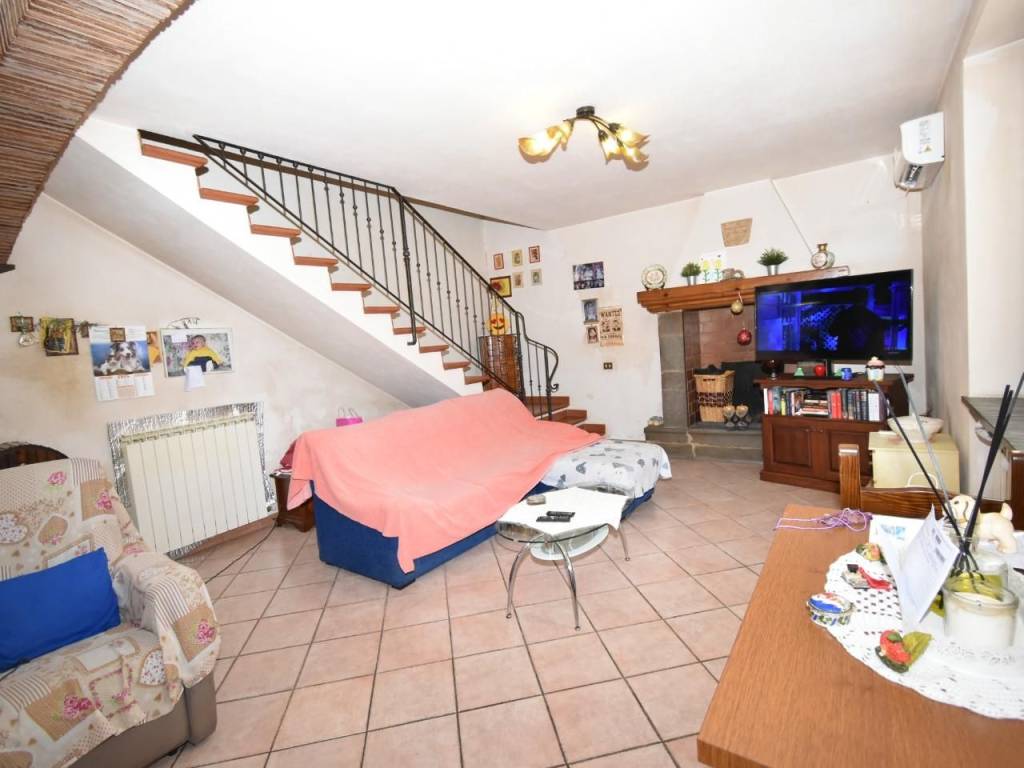 casa indipendente in vendita a San Giuliano Terme in zona Pappiana