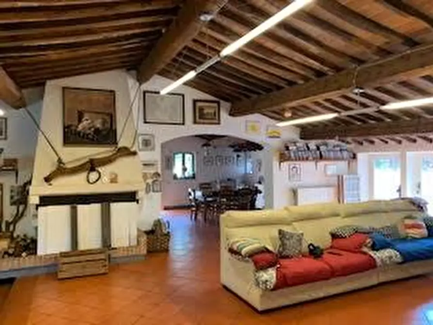 casa indipendente in vendita a San Giuliano Terme in zona Molina di Quosa