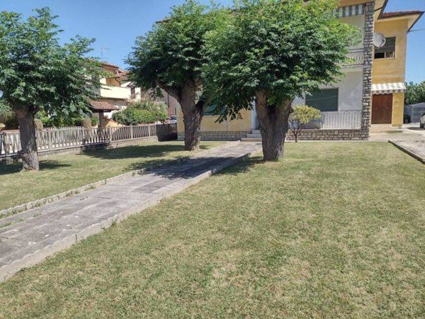 appartamento in vendita a San Giuliano Terme in zona Arena-Metato