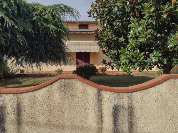 casa indipendente in vendita a San Giuliano Terme in zona Arena-Metato