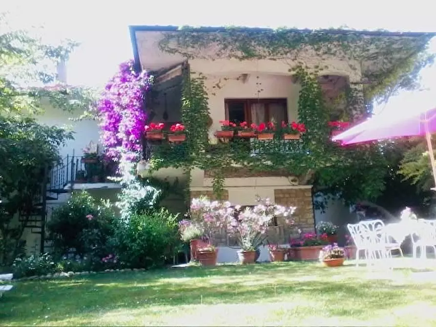 casa indipendente in vendita a San Giuliano Terme in zona Agnano