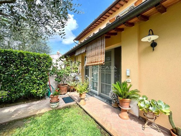 casa indipendente in vendita a San Giuliano Terme in zona Mezzana