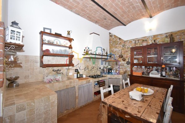 casa indipendente in vendita a San Giuliano Terme