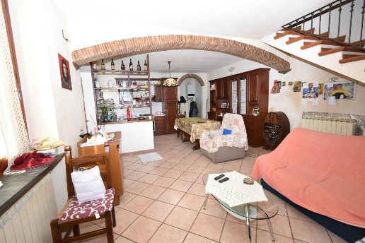 casa indipendente in vendita a San Giuliano Terme in zona Pappiana