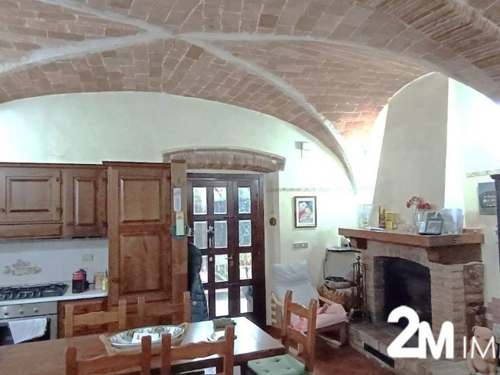 casa indipendente in vendita a San Giuliano Terme in zona Molina di Quosa
