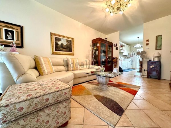 casa indipendente in vendita a San Giuliano Terme