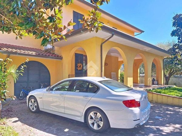 casa indipendente in vendita a San Giuliano Terme in zona Pontasserchio